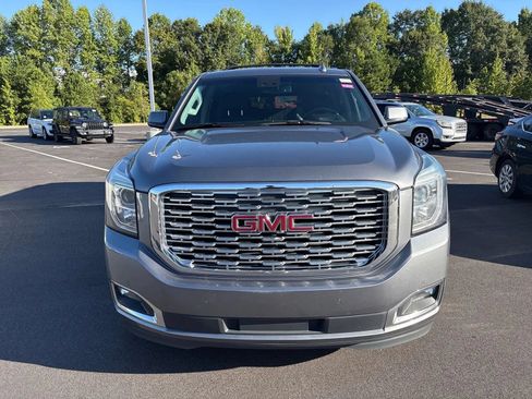Used 2019 GMC Yukon XL Denali w/ Denali Ultimate Package RWD image 4