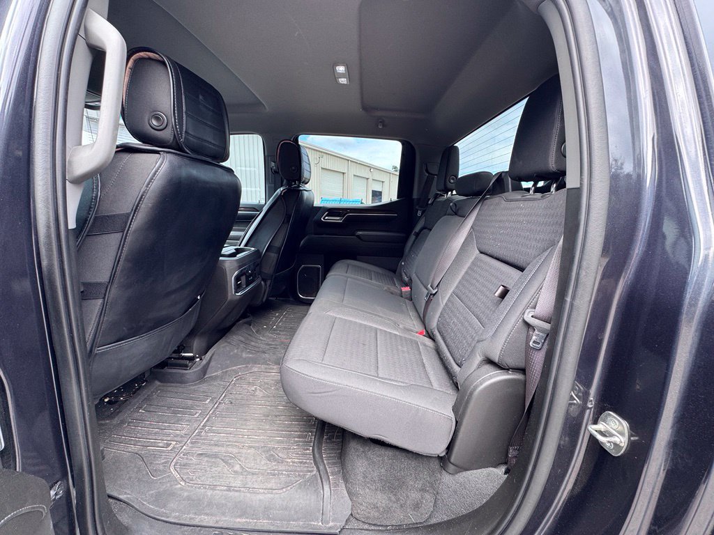 Used 2022 GMC Sierra 1500 Elevation w/ LPO, Elevation Black Package AWD/4WD image 13