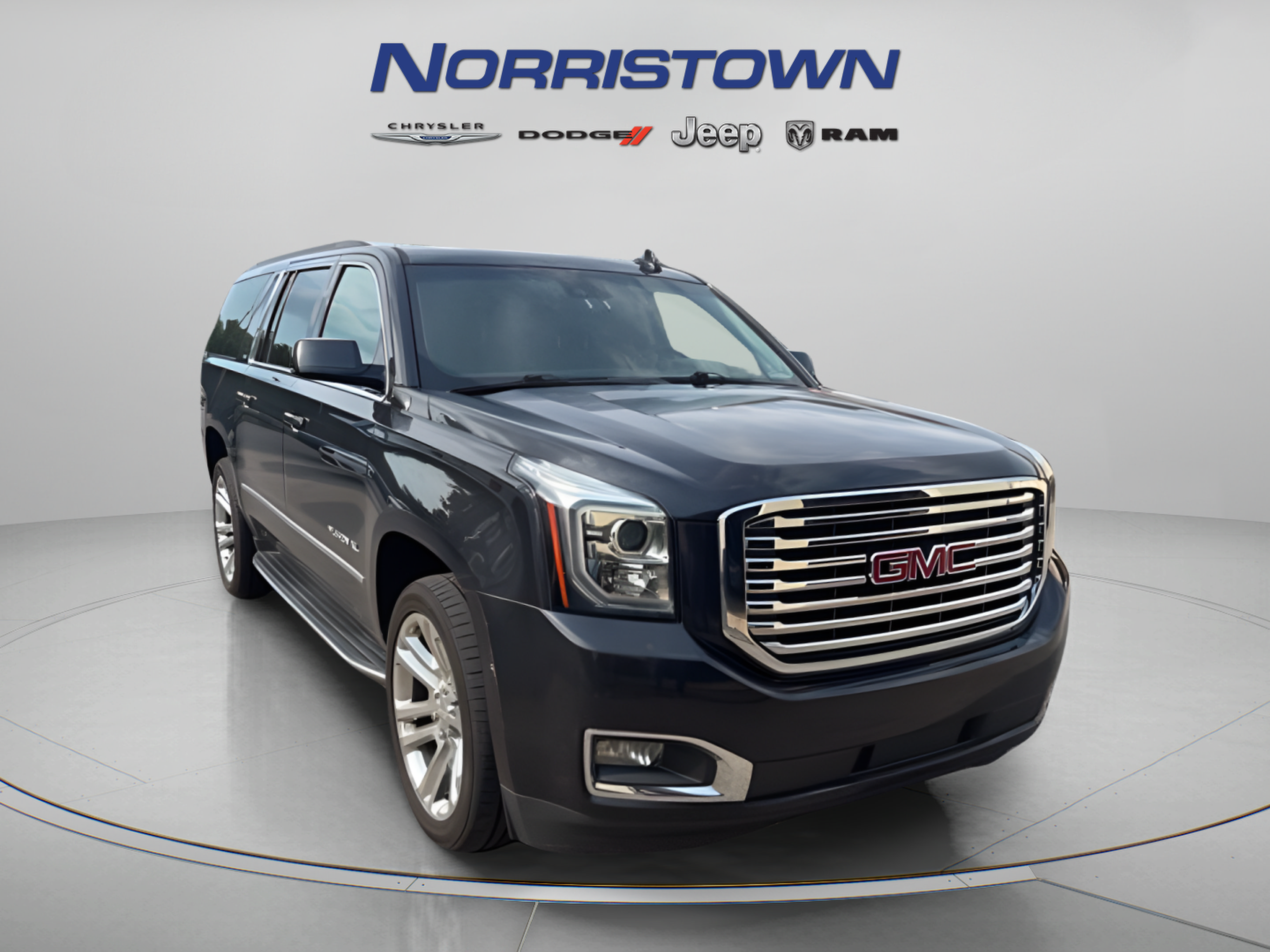 Used 2020 GMC Yukon XL SLT w/ Premium Edition AWD/4WD image 2