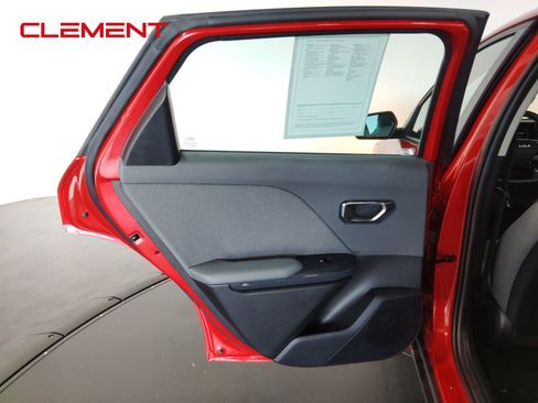 Used 2025 Kia K4 EX image 37