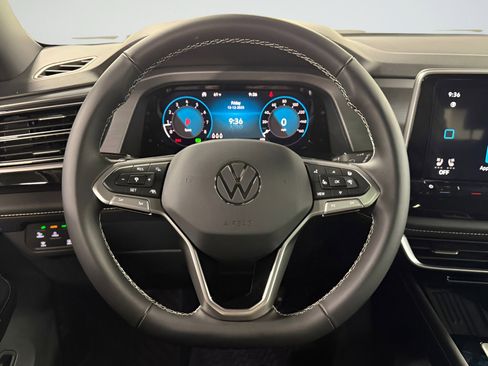 New 2026 Volkswagen Atlas Cross Sport SE FWD image 11