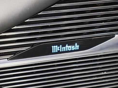 Used 2022 Jeep Grand Wagoneer Series III w/ Rear Seat Video Group 1 image 24