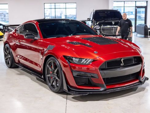 Used 2021 Ford Mustang Shelby GT500 w/ Carbon Fiber Track Pack RWD image 10