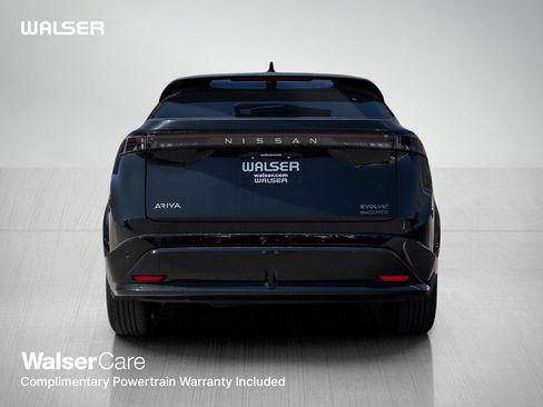 New 2025 Nissan Ariya AWD image 5