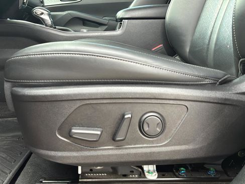 Used 2023 Kia Sorento S image 14