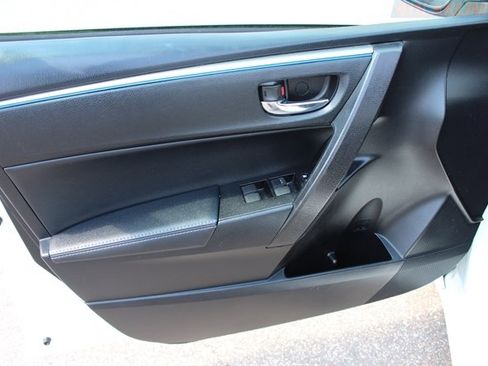 Used 2015 Toyota Corolla S FWD image 7