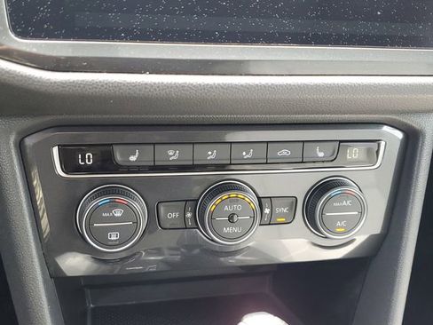 Used 2019 Volkswagen Tiguan SE w/ Panoramic Sunroof Package image 20