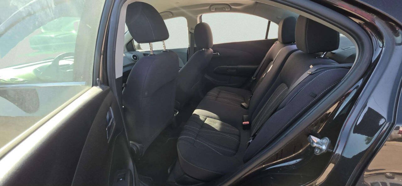Used 2015 Chevrolet Sonic LT FWD image 6