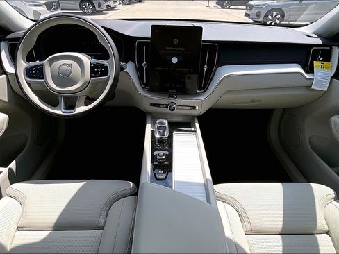 New 2026 Volvo XC60 B5 Ultra w/ Protection Package Premier image 9