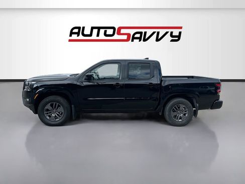 Used 2025 Nissan Frontier SV w/ SV Convenience Package RWD image 4