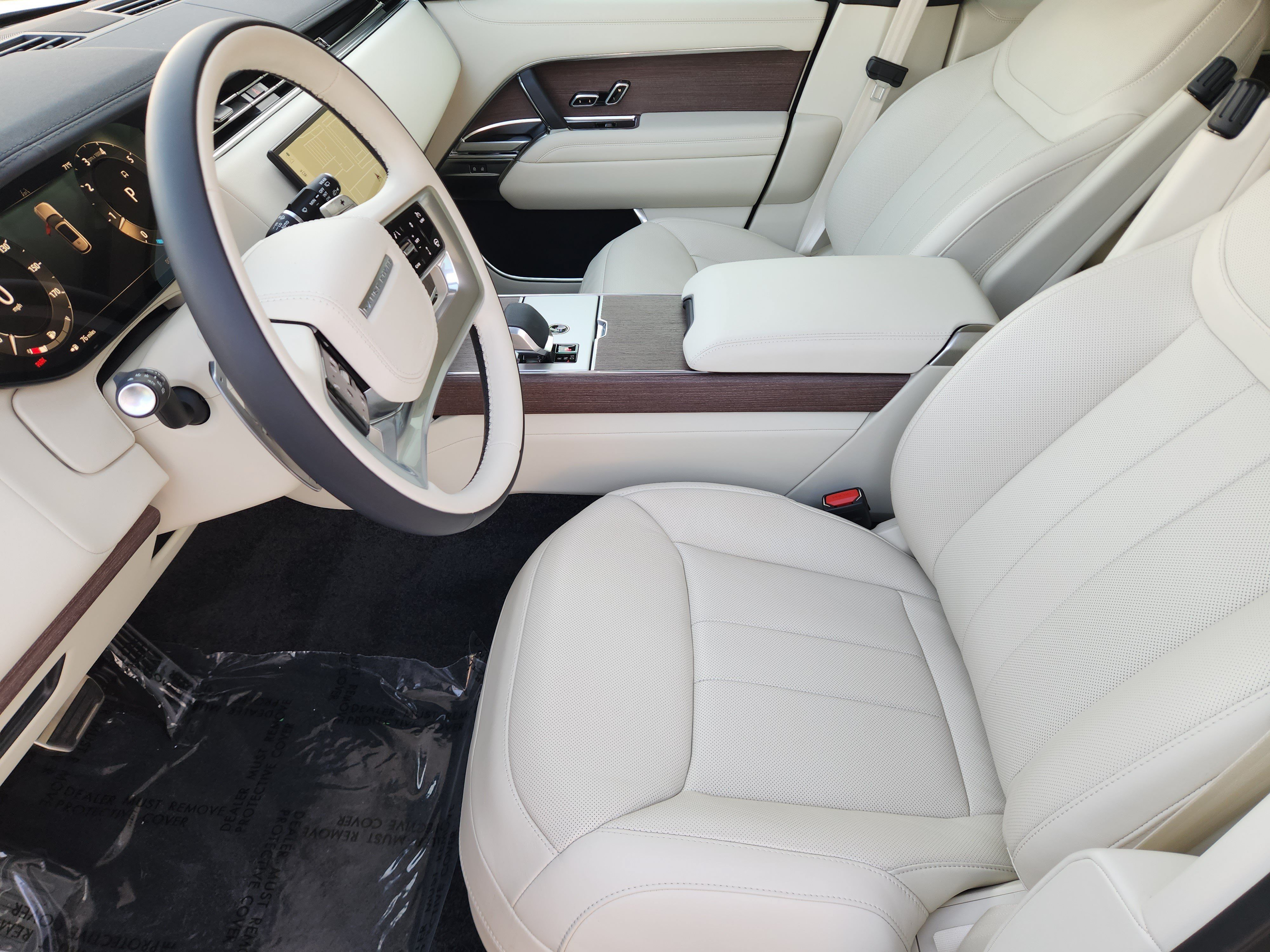 Certified 2026 Land Rover Range Rover SE AWD/4WD image 8