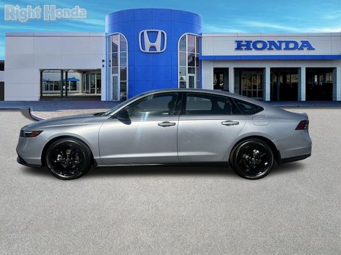 Certified 2025 Honda Accord SE image 3