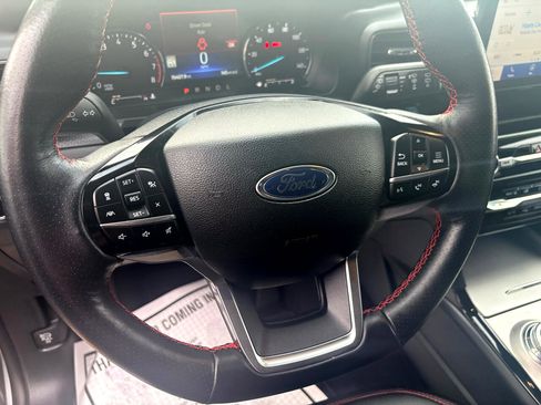 Used 2023 Ford Explorer ST-Line w/ Class IV Trailer Tow Package image 15