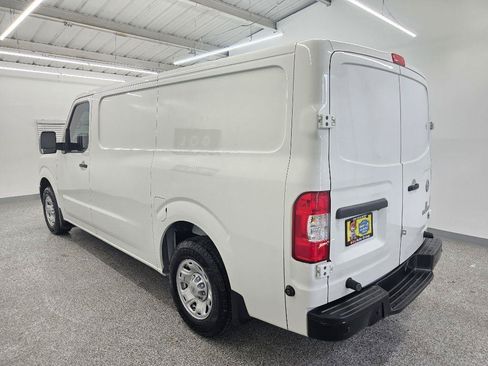 Used 2019 Nissan NV 2500 SV RWD image 4