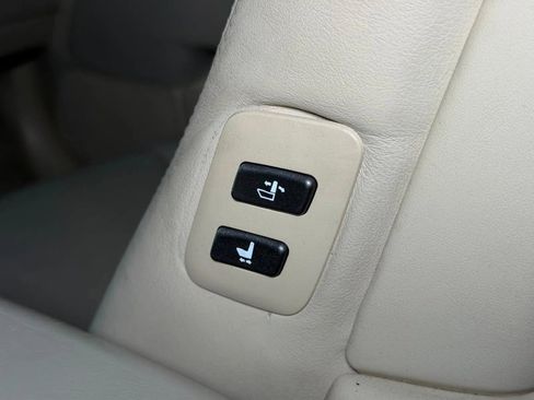 Used 2010 Lexus LS 460 RWD image 17