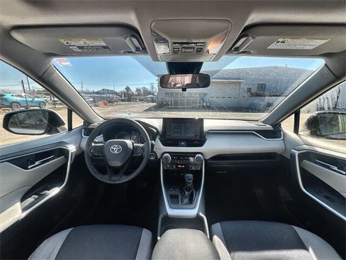 Used 2019 Toyota RAV4 XLE w/ Convenience Package image 19