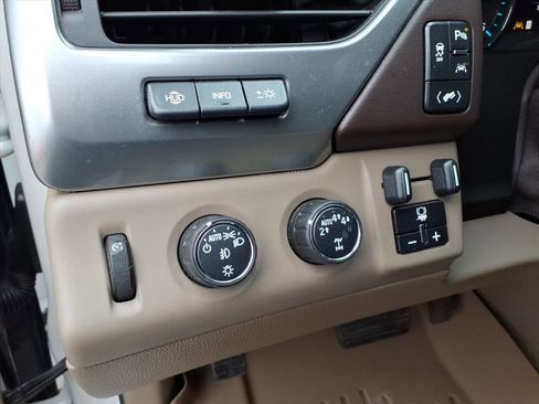 Used 2017 Chevrolet Tahoe Premier image 18