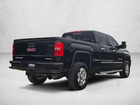 Used 2019 GMC Sierra 2500 Denali w/ Duramax Plus Package image 5