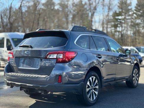 Used 2015 Subaru Outback 3.6R Limited image 5