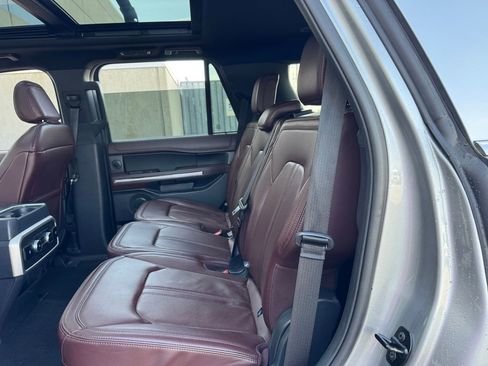Used 2024 Ford Expedition Limited AWD/4WD image 31