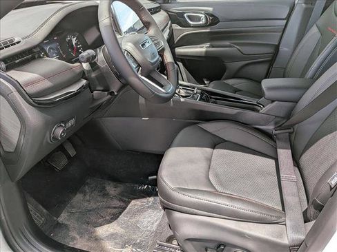 New 2025 Jeep Compass Trailhawk w/ Trailhawk Convenience Group image 16