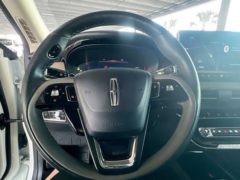 Used 2023 Lincoln Corsair Reserve w/ Equipment Group 201A FWD image 16