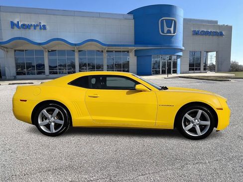 Used 2011 Chevrolet Camaro LS image 5