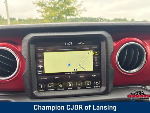 Used 2021 Jeep Gladiator Rubicon w/ Uconnect 4C Nav & Sound Group AWD/4WD image 19