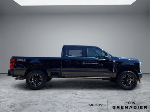 Used 2024 Ford F250 King Ranch w/ FX4 Off-Road Package AWD/4WD image 8