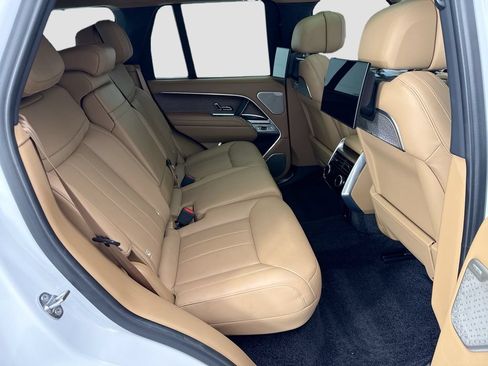 Used 2024 Land Rover Range Rover Autobiography AWD/4WD image 21