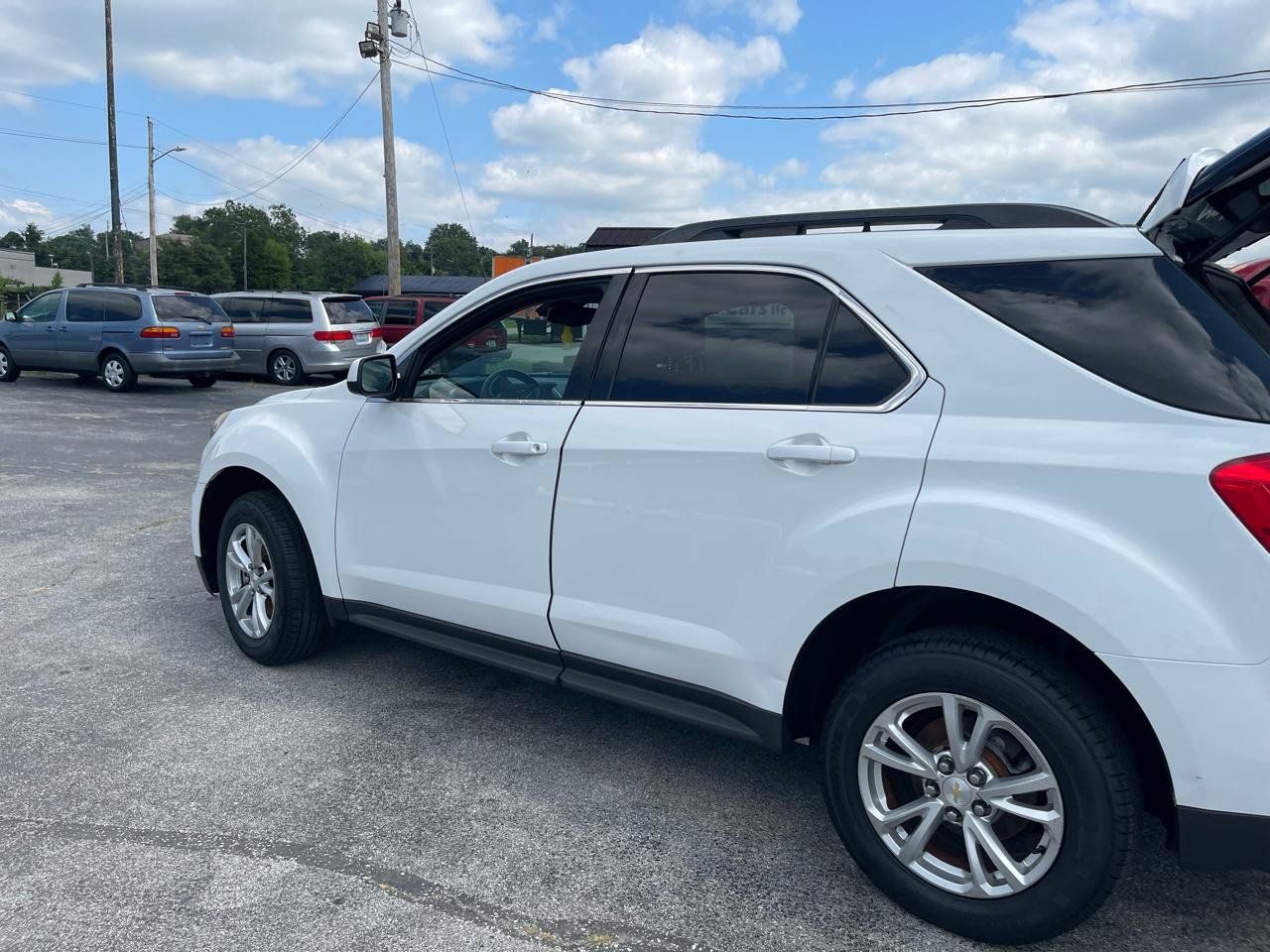 Used 2016 Chevrolet Equinox LT w/ Convenience Package FWD image 2
