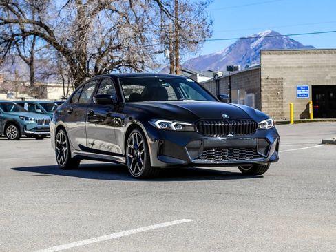 New 2026 BMW 330i xDrive Sedan w/ M Sport Package image 7