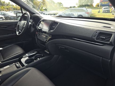 Used 2023 Honda Ridgeline Black Edition image 14