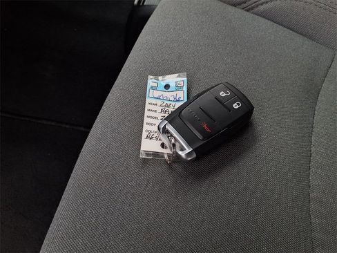 Used 2024 RAM 2500 Big Horn w/ Bed Utility Group image 14