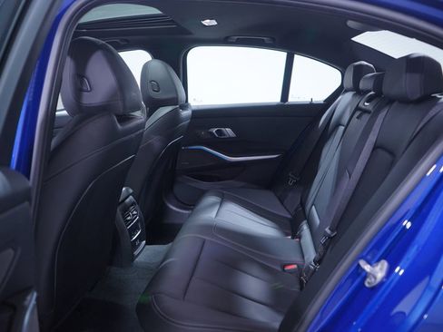 Used 2025 BMW M340i image 9