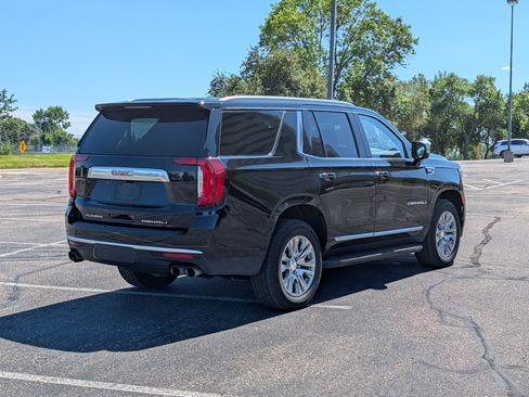 Used 2022 GMC Yukon Denali AWD/4WD image 4