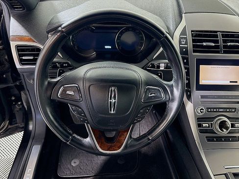 Used 2017 Lincoln MKZ Reserve FWD image 12