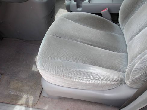 Used 2006 Kia Sedona EX FWD image 19