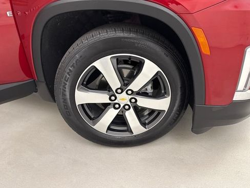 Used 2023 Chevrolet Traverse LT w/ LT Premium Package AWD/4WD image 24