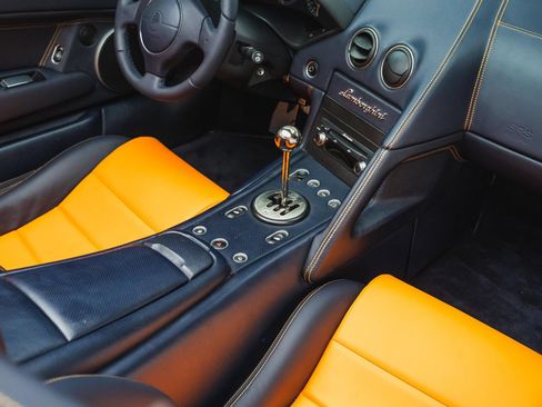 Used 2005 Lamborghini Murcielago Roadster AWD/4WD image 64