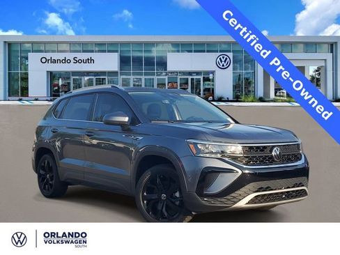 Certified 2023 Volkswagen Taos SE FWD image 1