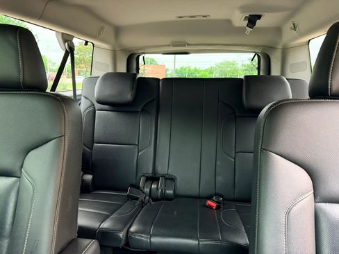 Used 2017 Chevrolet Suburban Premier AWD/4WD image 12