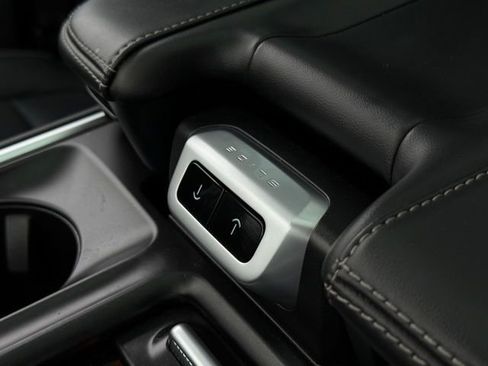 Used 2025 Ford Expedition Max Platinum image 39