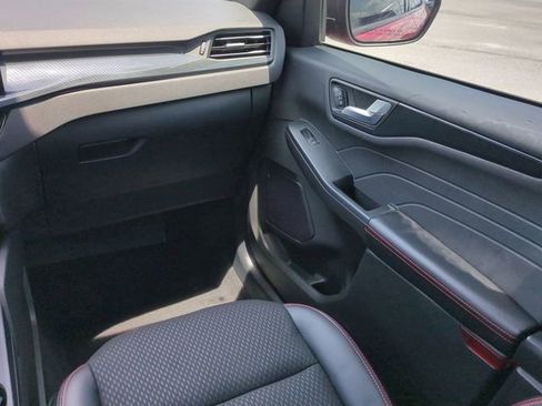 Used 2023 Ford Escape ST-Line w/ Tech Pack #1 FWD image 17