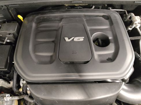 Used 2018 Jeep Grand Cherokee Limited image 30