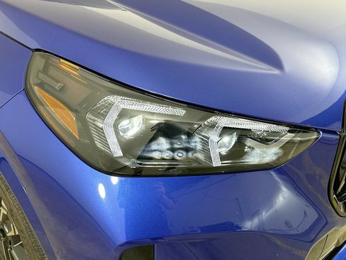 New 2026 BMW X1 xDrive28i w/ Technology Package AWD/4WD image 9
