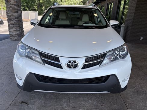 Used 2013 Toyota RAV4 Limited FWD image 3