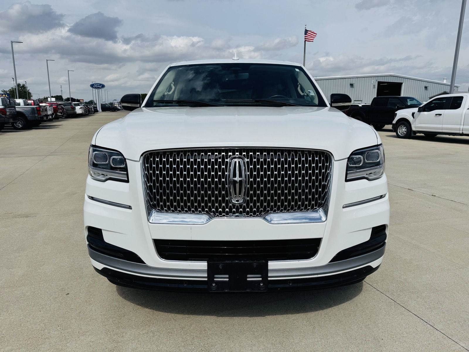 Used 2024 Lincoln Navigator L Reserve AWD/4WD image 45