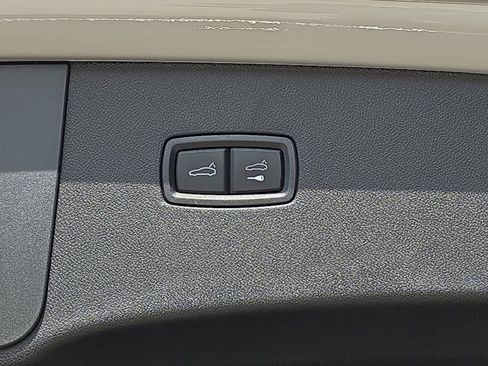 New 2026 Porsche Cayenne S image 25