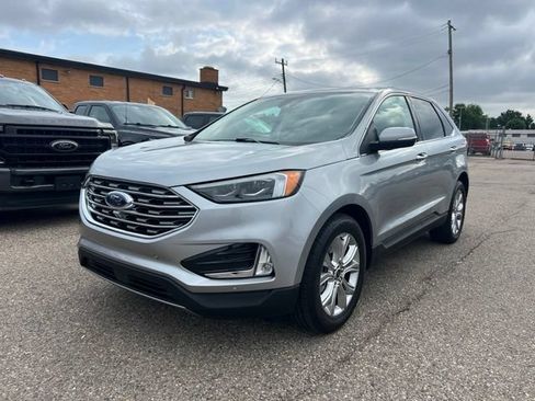 Certified 2023 Ford Edge Titanium w/ Equipment Group 301A AWD/4WD image 29